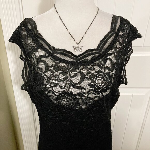 LE CHATEAU Black lace wiggle dress ~ Goth MEDIUM LARGE stretchy pencil dress - Picture 4 of 14